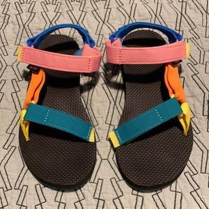 Teva originals 90s multi size 7